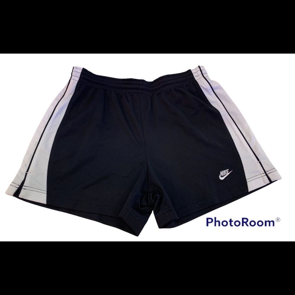 Women’s Nike Athletic Shorts B&W M